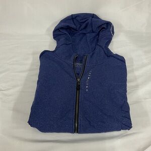 EUC Woman’s long sleeve Live ultra jacket with zipper and hood